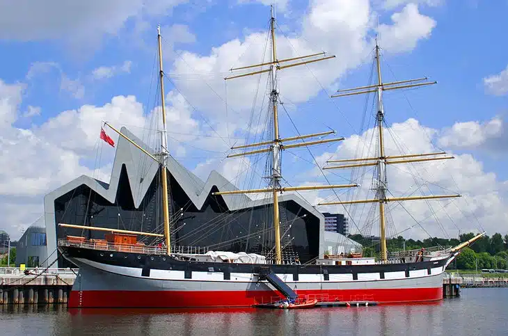 Riverside Museum and Tall Ship /Robert Orr / photo modified