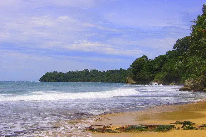 12 Best Central America Beaches